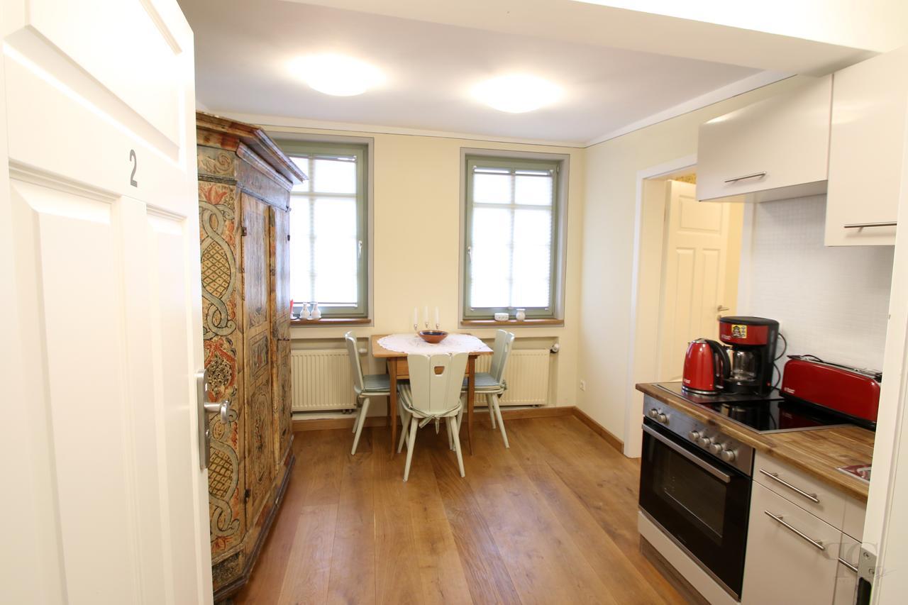 Goldener Hirsch Aparthotel Шрисхайм Екстериор снимка