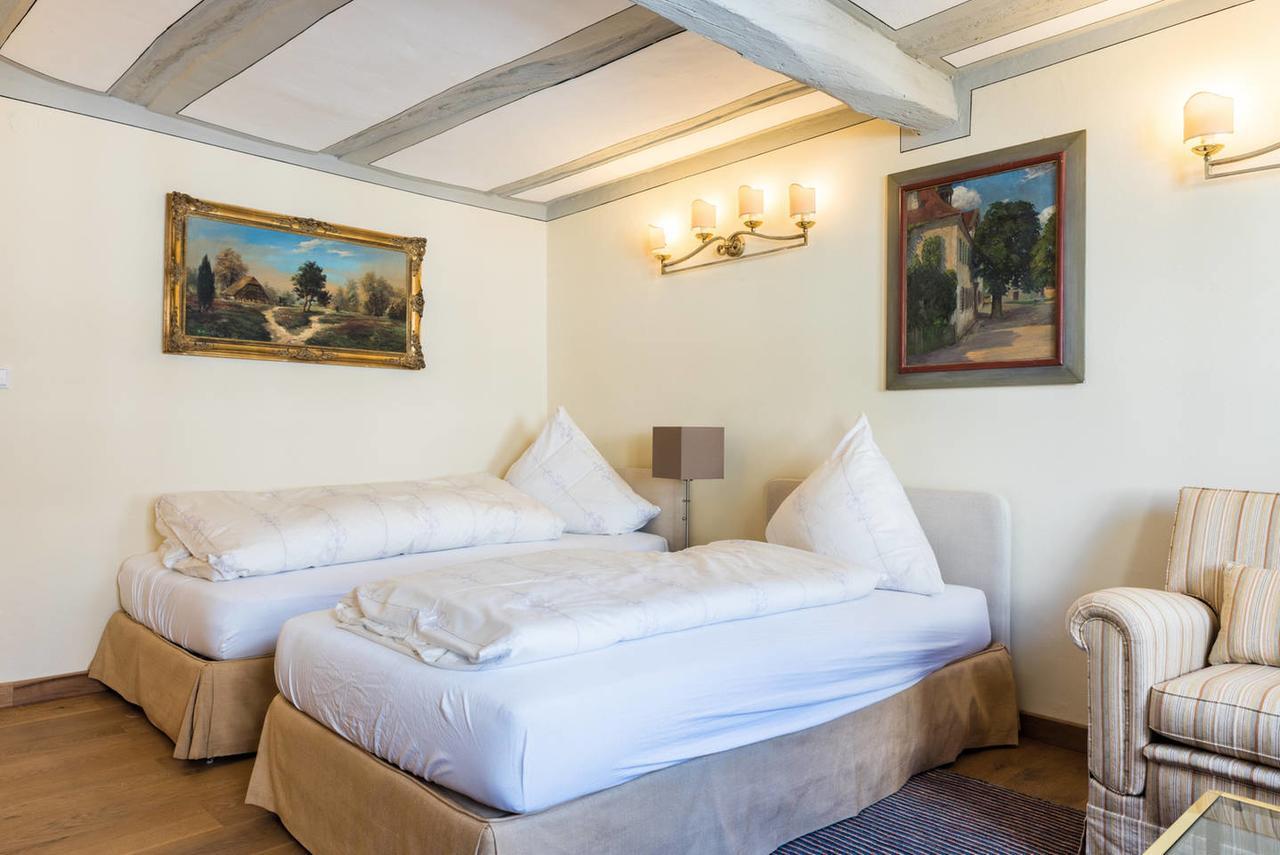 Goldener Hirsch Aparthotel Шрисхайм Екстериор снимка