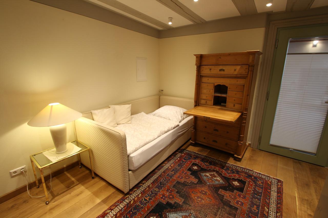 Goldener Hirsch Aparthotel Шрисхайм Екстериор снимка