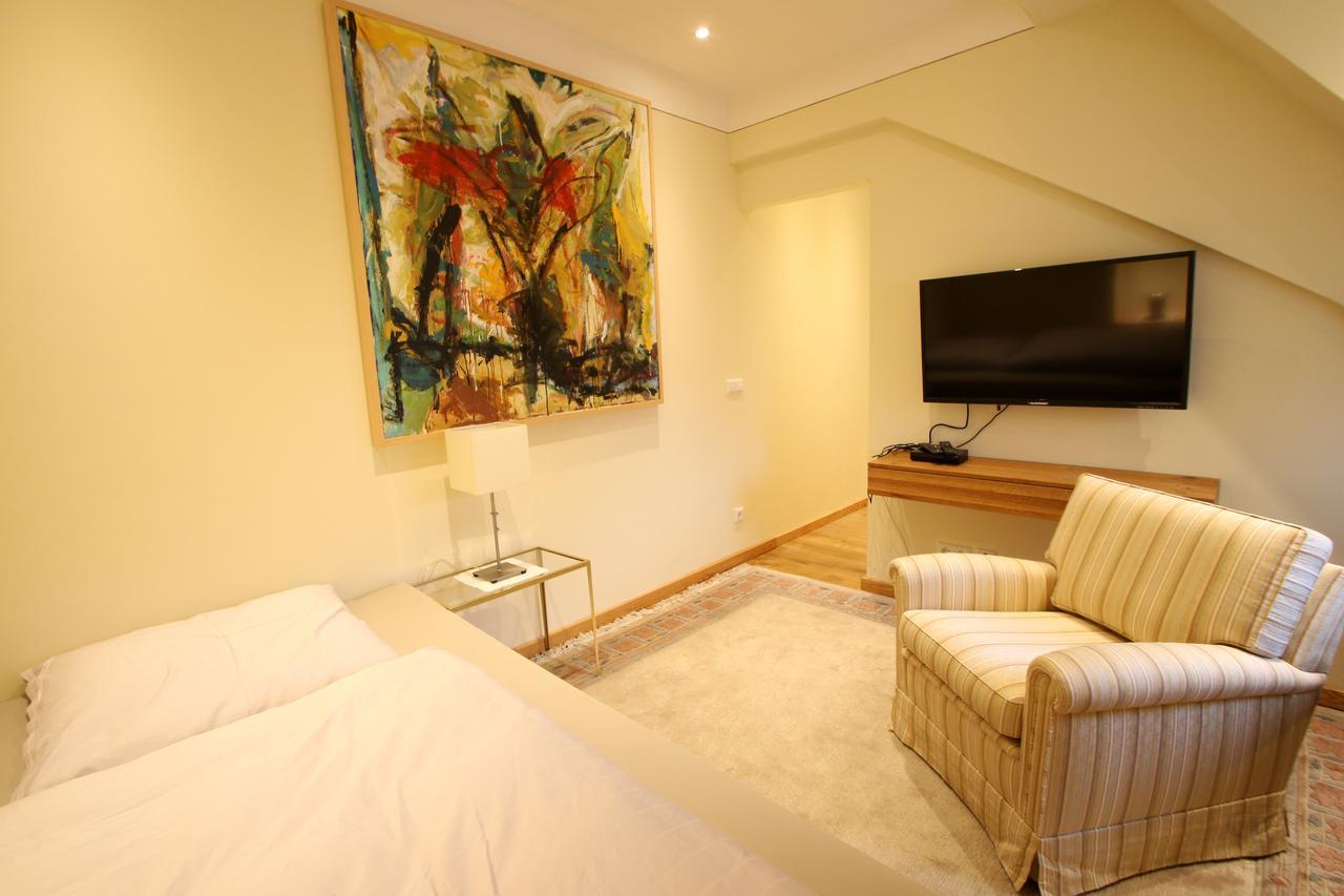 Goldener Hirsch Aparthotel Шрисхайм Екстериор снимка